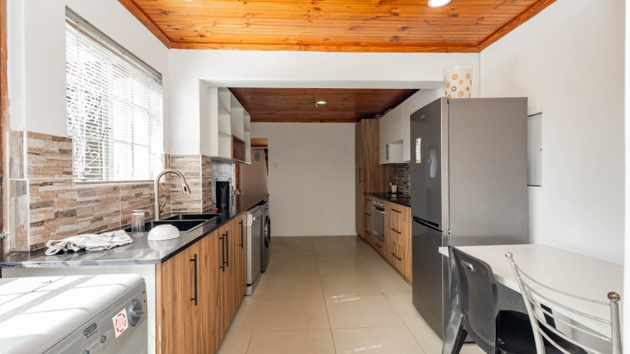 3 Bedroom Property for Sale in Heideveld Western Cape